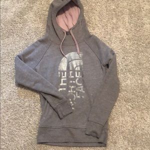 women’s north face sweatshirt